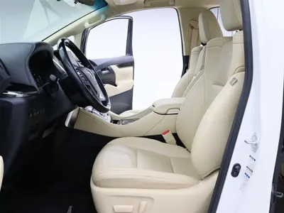 Toyota Alphard 2021, 143700 км, за 458000 CNY