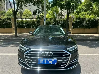 Audi A8 2019, 73000 км, за 268800 CNY - фото 2