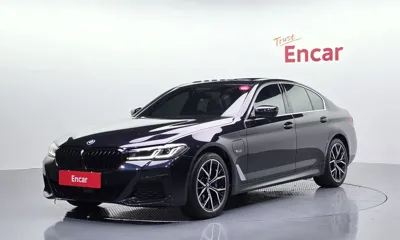 BMW 5-Series · 2022 год