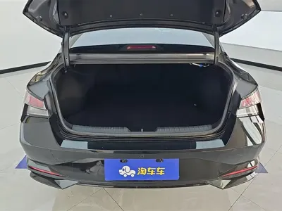 Hyundai Elantra 2021, 27799 км, за 59000 CNY