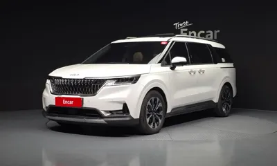 Kia Canival · 2023 год