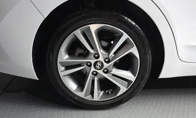 Hyundai Avante 2018, 76209 км, за 10250000 KRW - фото 5
