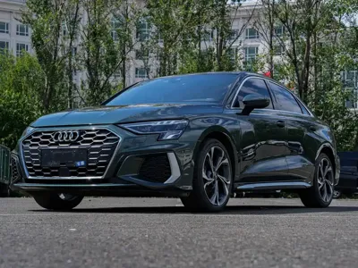 Audi A3 · 2022 год