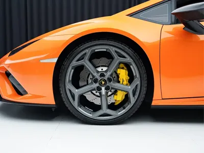 Lamborghini Huracán 2023, 9000 км, за 2077700 CNY - фото 6