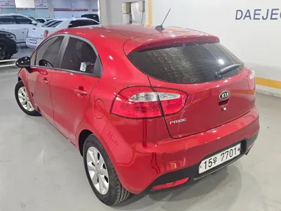 Kia Pride 2014, 87116 км, за 5200000 KRW