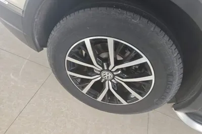 Volkswagen Tiguan L 2018, 149300 км, за 80453.97 CNY - фото 11