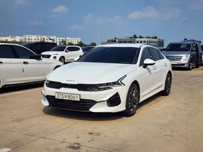 Kia K5 · 2023 год