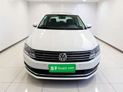 Volkswagen Lavida 2016, 137900 км, за 25400 CNY