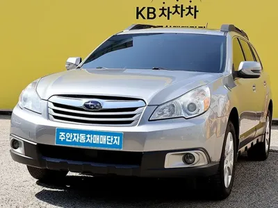 Subaru Outback · 2011 год