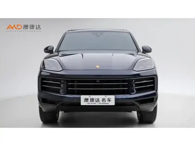 Porsche Cayenne Hybrid 2023, 18000 км, за 528000 CNY