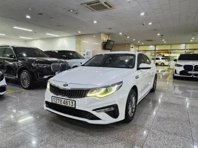 Kia K5 · 2019 год