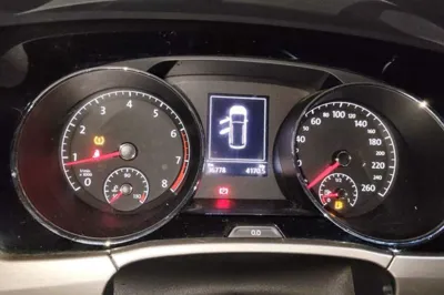 Volkswagen Touran 2018, 36700 км, за 94411.19 CNY - фото 11