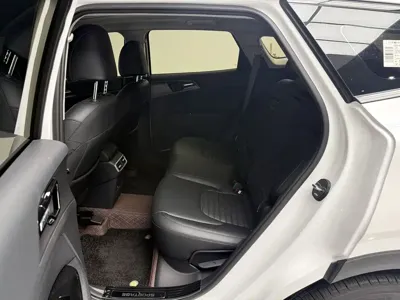 Kia Sportage 2025, 4800 км, за 106800 CNY - фото 13