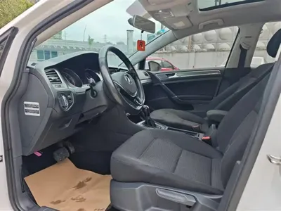Volkswagen Golf 2016, 60000 км, за 35800 CNY - фото 6
