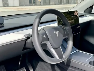 Tesla Model Y 2023, 70000 км, за 166000 CNY - фото 10