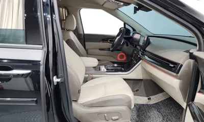 Kia Canival 2023, 44920 км, за 35500000 KRW - фото 26