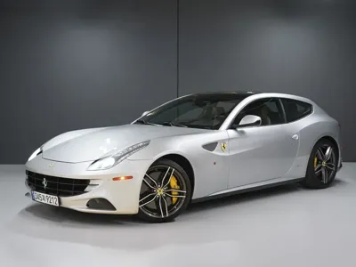 Ferrari FF · 2013 год