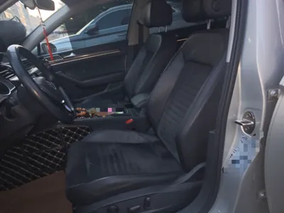 Volkswagen Magotan 2018, 98400 км, за 79935.44 CNY - фото 16