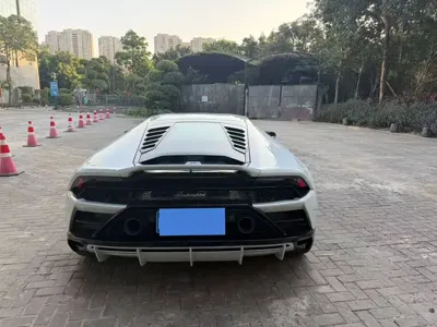 Lamborghini Huracán 2021, 19000 км, за 2097700 CNY - фото 6