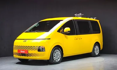 Hyundai Staria · 2023 год