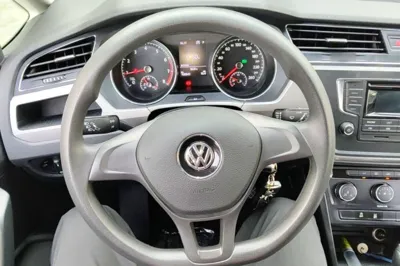 Volkswagen Touran 2018, 100800 км, за 68539.35 CNY - фото 13