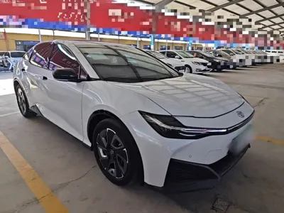 Toyota bZ3 2023, 37000 км, за 78800 CNY