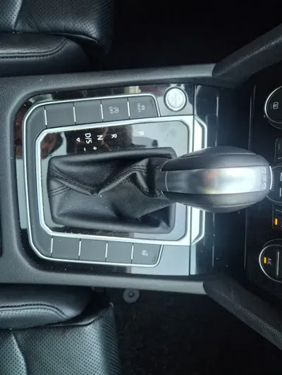 Volkswagen Passat 2018, 88000 км, за 19000000 KRW - фото 17