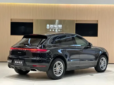 Porsche Macan 2017, 130000 км, за 148000 CNY