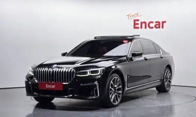 BMW 7-Series · 2022 год