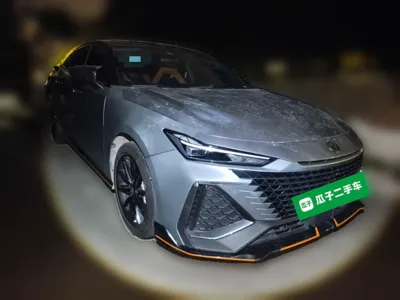 Changan UNI-V 2023, 27400 км, за 79148.76 CNY