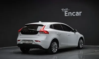 Volvo V40 2015, 85305 км, за 5000000 KRW - фото 2