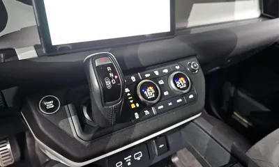 Land Rover Defender 2020, 79883 км, за 49200000 KRW - фото 9
