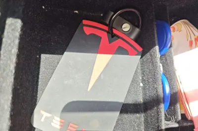 Tesla Model Y 2021, 85500 км, за 151920.74 CNY - фото 9