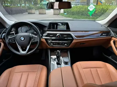 BMW 5 Series 2018, 120000 км, за 133800 CNY - фото 8
