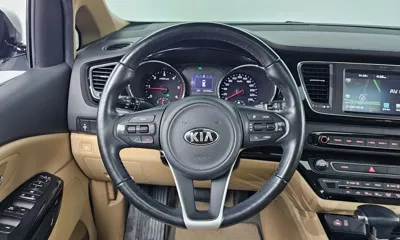 Kia Canival 2017, 142436 км, за 9990000 KRW - фото 12