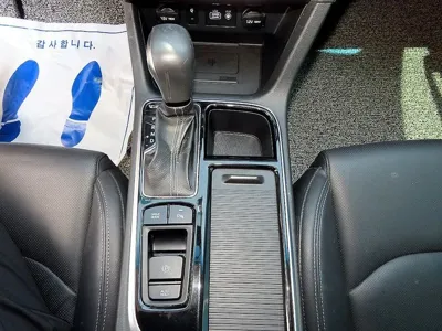 Hyundai Sonata 2018, 200264 км, за 8000000 KRW - фото 9