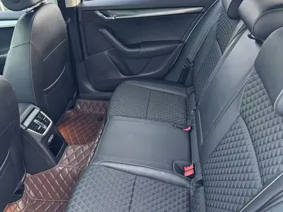 Skoda Octavia 2020, 110800 км, за 65100 CNY - фото 14