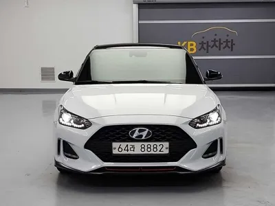 Hyundai Veloster 2018, 121073 км, за 10000000 KRW
