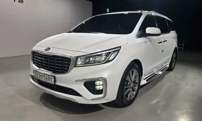 Kia Canival · 2020 год