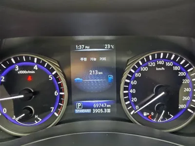 Infiniti Q50 2015, 69700 км, за 9200000 KRW - фото 7
