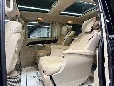 Mercedes-Benz V-Class 2019, 210000 км, за 131700 CNY - фото 5