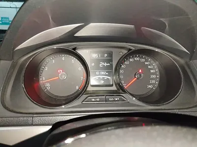 Volkswagen Lavida 2017, 101400 км, за 39800 CNY
