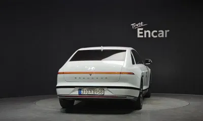 Hyundai Grandeur 2023, 24665 км, за 37000000 KRW