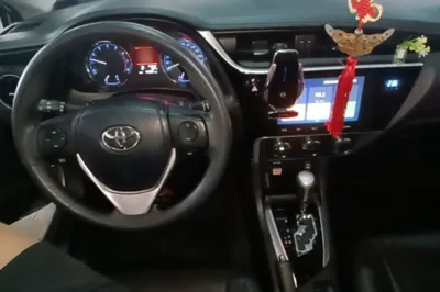 Toyota Corolla 2017, 44900 км, за 62969.59 CNY - фото 12
