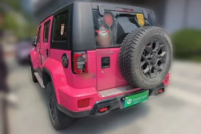 BAIC Off-Road BJ40 2023, 42900 км, за 116214 CNY - фото 4