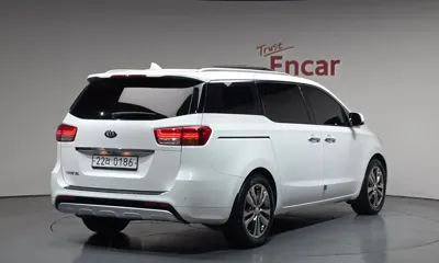 Kia Canival 2017, 134683 км, за 12990000 KRW