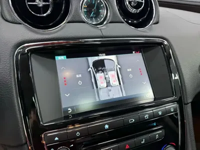 Jaguar XJ 2017, 79100 км, за 136300 CNY - фото 7