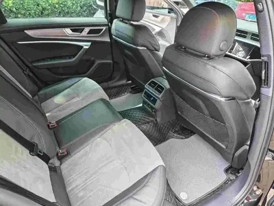 Audi A6L 2023, 45000 км, за 248000 CNY - фото 9