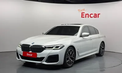 BMW 5-Series · 2021 год