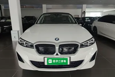 BMW i3 2022, 69300 км, за 142838.93 CNY